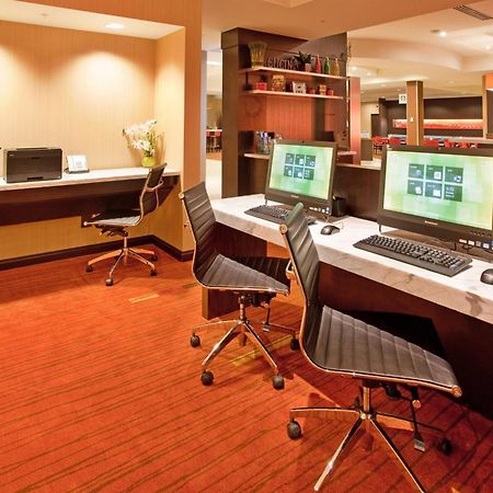Готель Courtyard By Marriott Pittsburgh North/Cranberry Woods Кранберрі-Тауншіп Екстер'єр фото