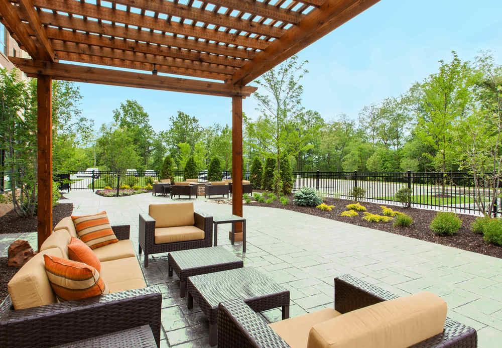 Готель Courtyard By Marriott Pittsburgh North/Cranberry Woods Кранберрі-Тауншіп Екстер'єр фото