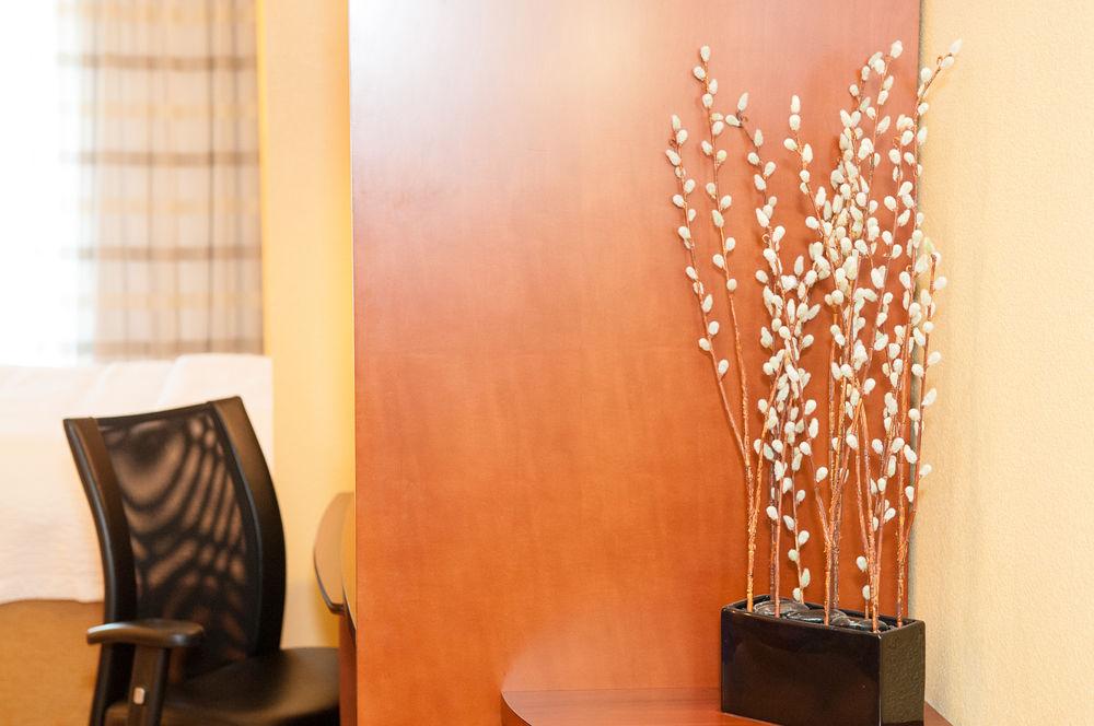 Готель Courtyard By Marriott Pittsburgh North/Cranberry Woods Кранберрі-Тауншіп Екстер'єр фото