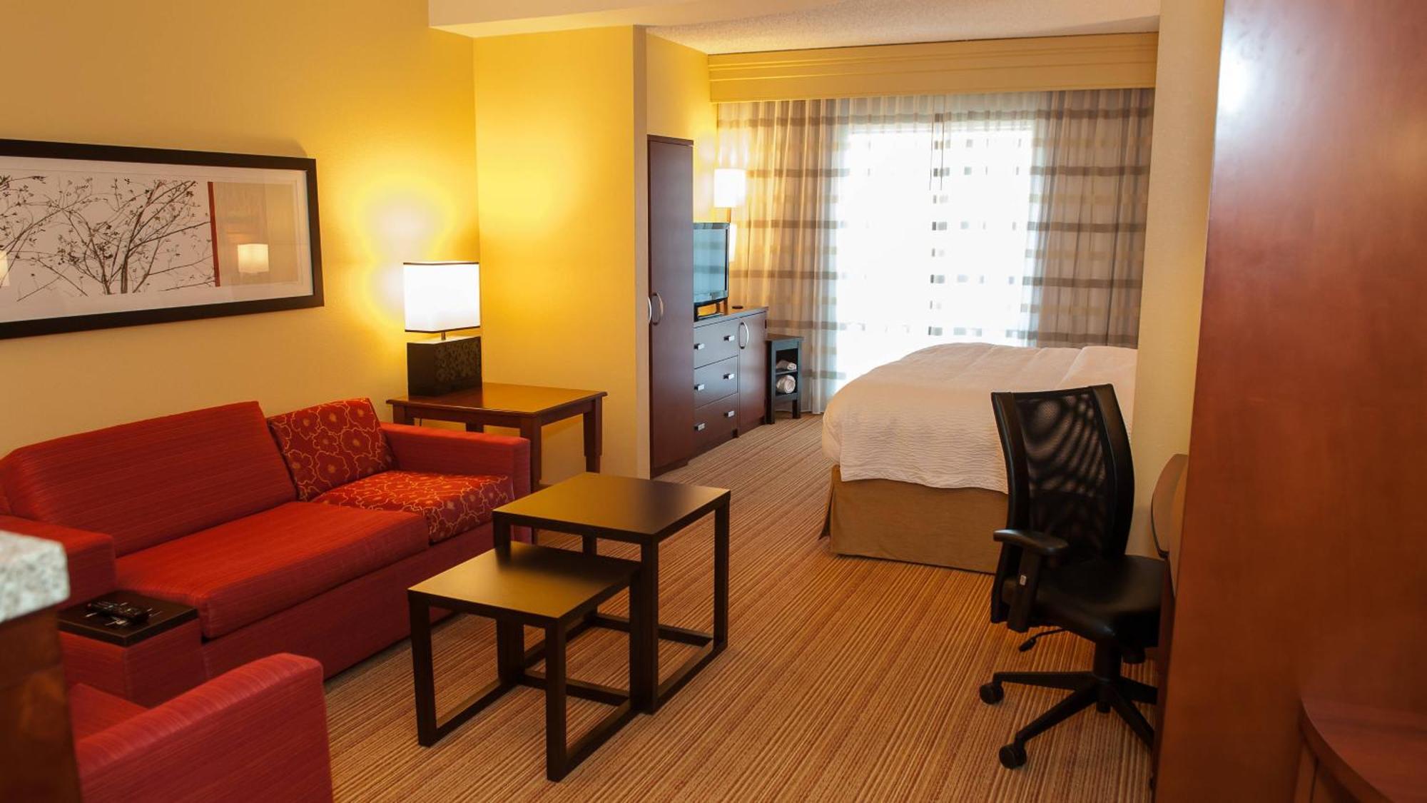 Готель Courtyard By Marriott Pittsburgh North/Cranberry Woods Кранберрі-Тауншіп Екстер'єр фото