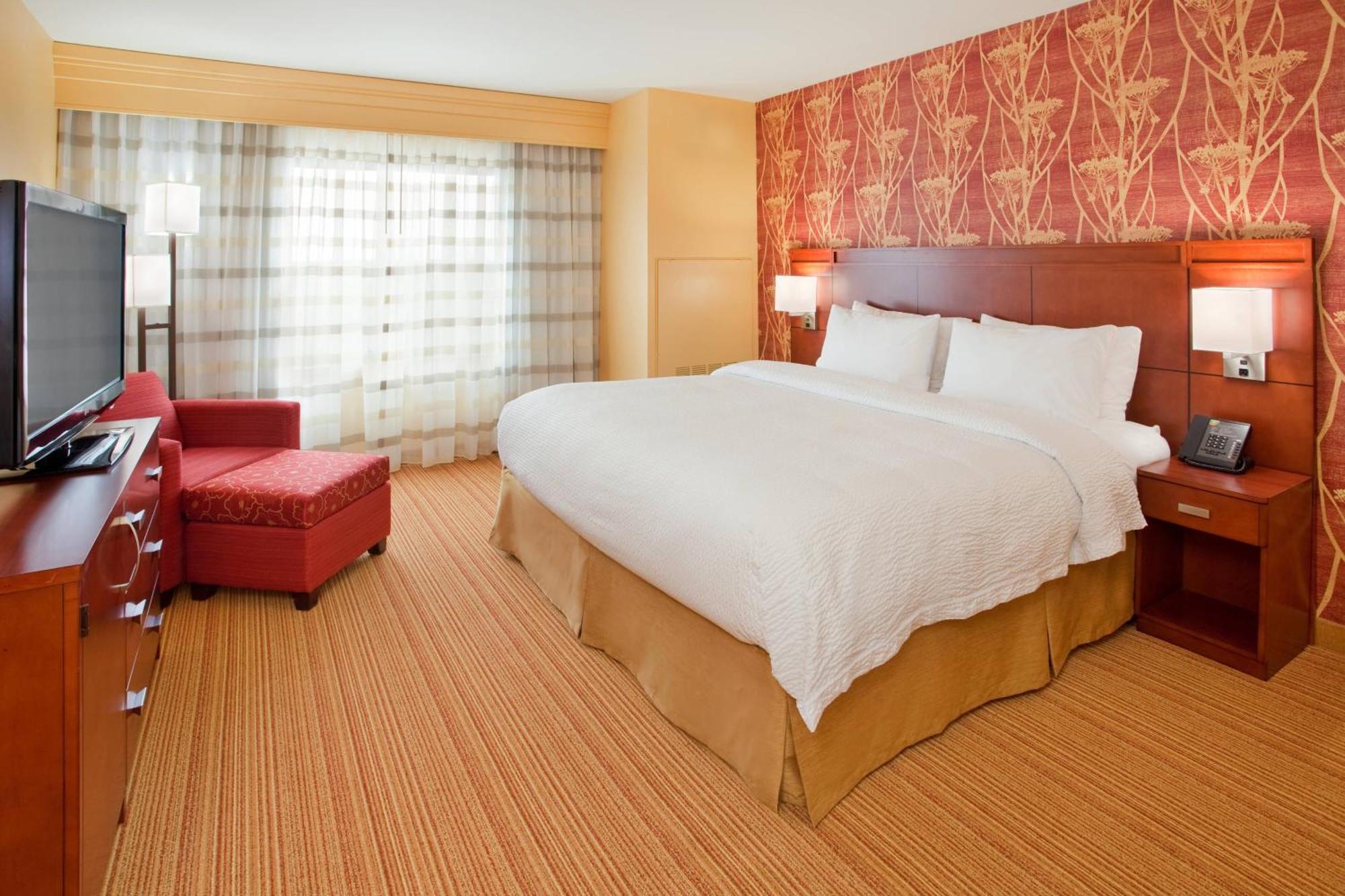 Готель Courtyard By Marriott Pittsburgh North/Cranberry Woods Кранберрі-Тауншіп Екстер'єр фото