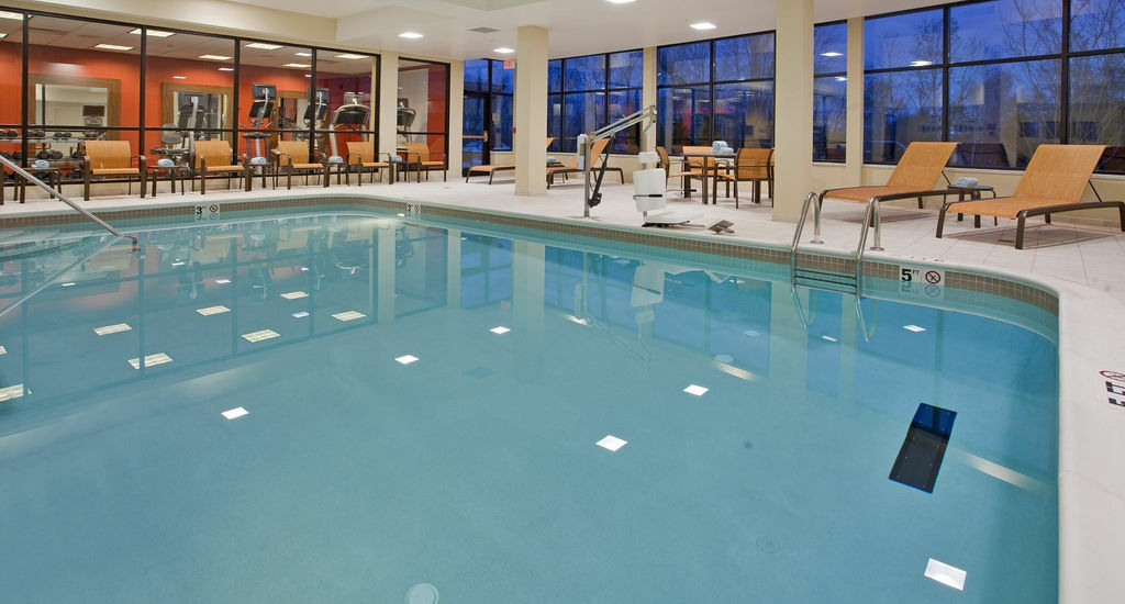 Готель Courtyard By Marriott Pittsburgh North/Cranberry Woods Кранберрі-Тауншіп Екстер'єр фото